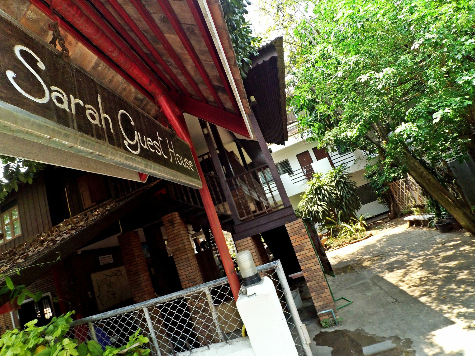 Sarah Guest House Chiang Mai Eksteriør billede